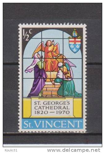 Saint-Vincent YT 285 * : Vitrail De La Cathédrale St-George - Glas & Fenster