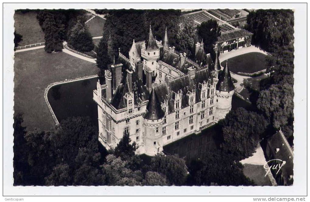 Q3 - En Avion Au-dessus De VIGNY - Pilote-opérateur R. Henrard) - Le Château - Vigny