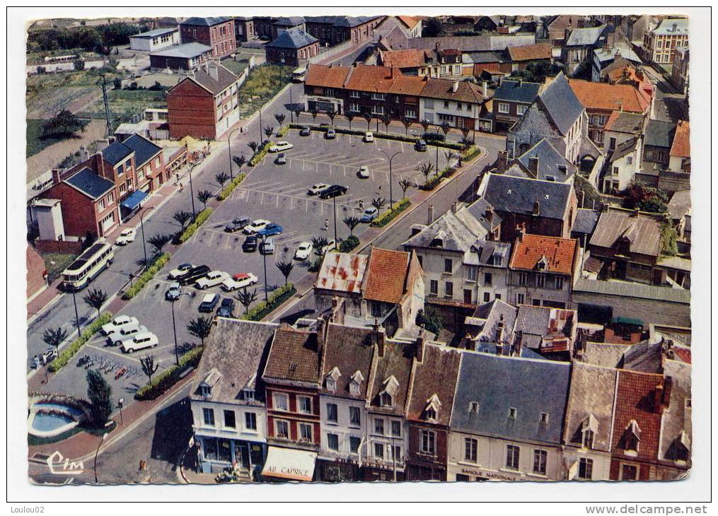 80 - DOULLENS - Vue Aérienne Place Thelu - Bord Dentelé  - Très Bon état - Doullens