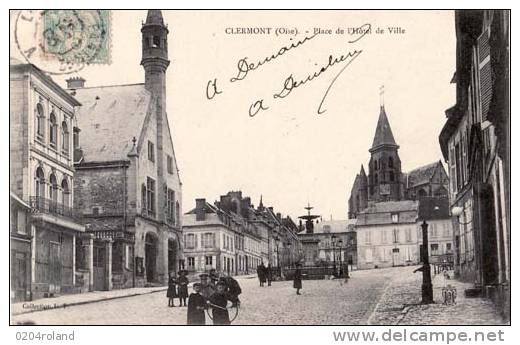 Clermont - Place De L'Hôtel De Ville - Clermont