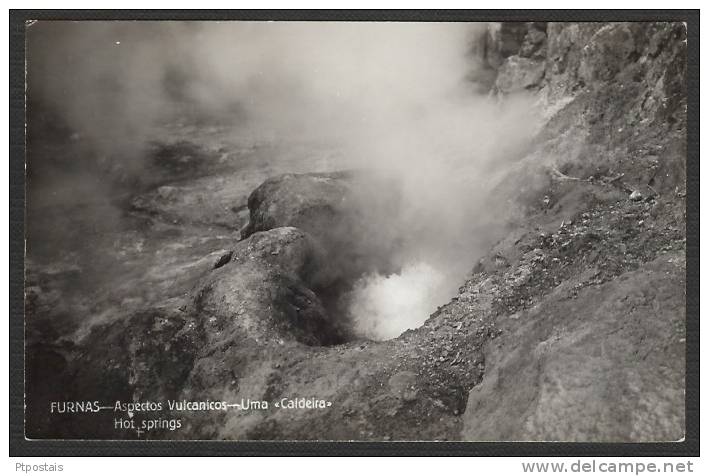 AÇORES AZORES (Portugal) - Ilha De S. Miguel - Furnas - Aspectos Vulcanicos Uma Caldeira - Açores