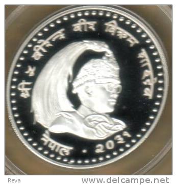 NEPAL  100 RUPEES  YEAR OF CHILD  FRONT  KING HEAD BACK 2031-1974 KM? PROOF SILVER READ DESCRIPTION CAREFULLY!!! - Népal
