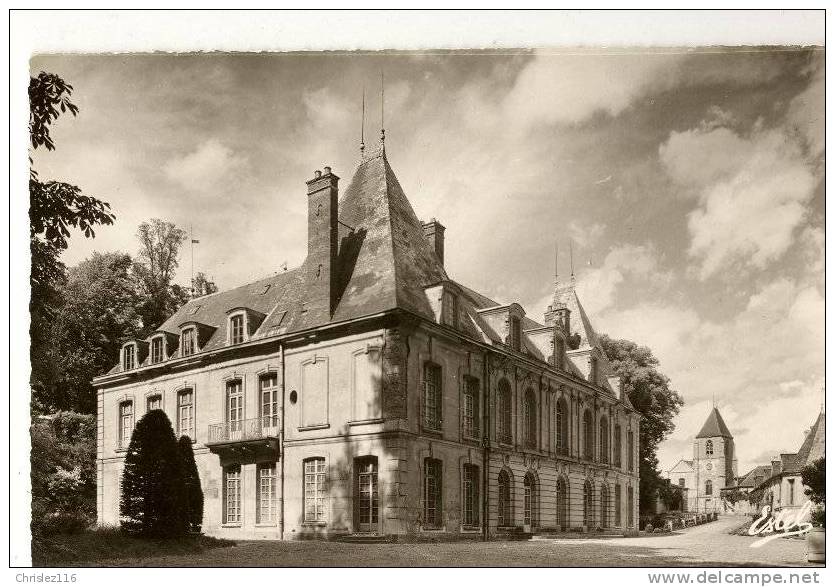 78 GARGENVILLE Château Et Eglise D'ISSOU  Beau Plan  CPSM - Gargenville