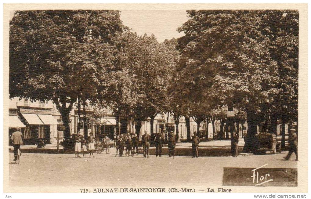 CPA-17-Charente-Mme.719-AULNAY De SAINTONGE- La Place. - Aulnay