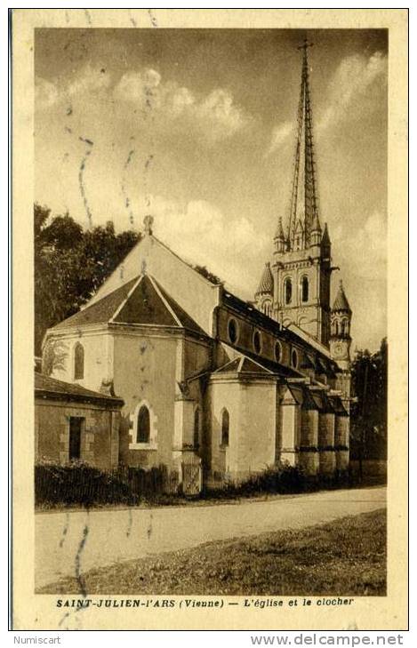 CPA...ST JULIEN L'ARS...L'EGLISE ET LE CLOCHER... - Saint Julien L'Ars