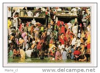 BENARES Inde. Les Ghâts Sur Le Gange - Buddhismus