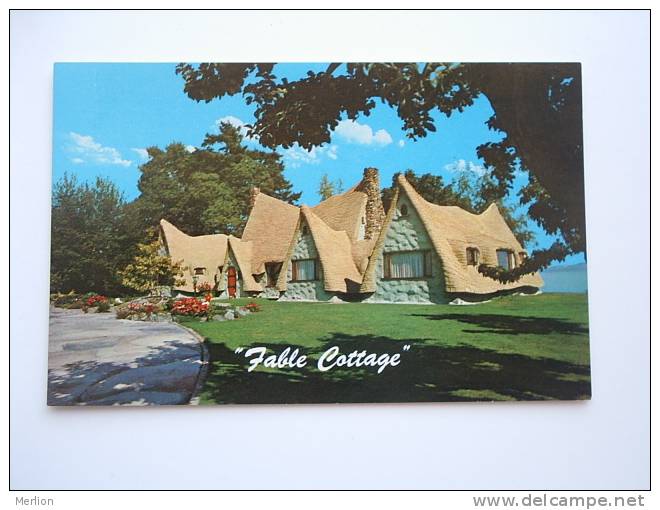 Canada -B.C. Victoria - Cordovan Bay - Fable Cottage  -   -VF  D51098 - Victoria