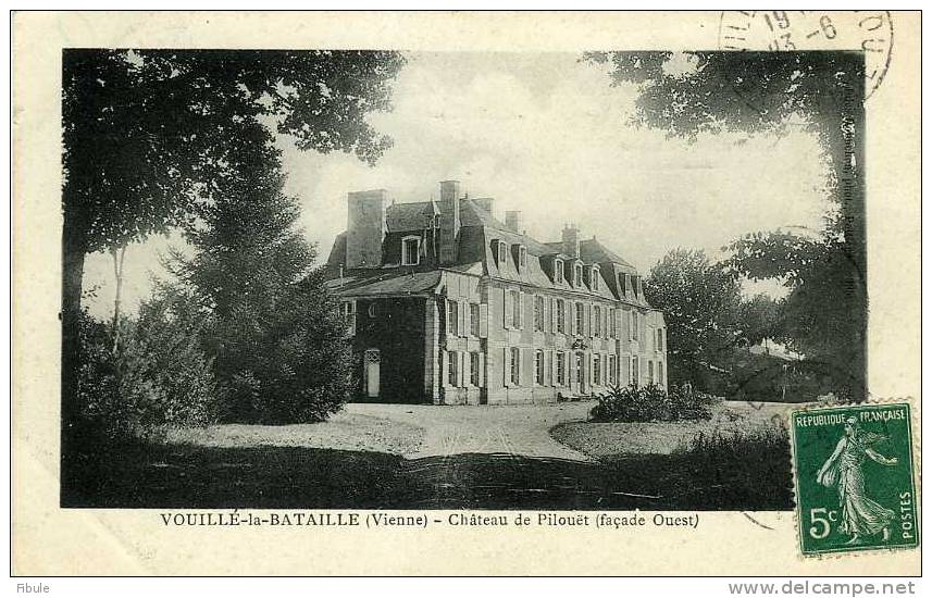 86 -  VOUILLE LA BATAILLE Château De Pilouët - Vouille