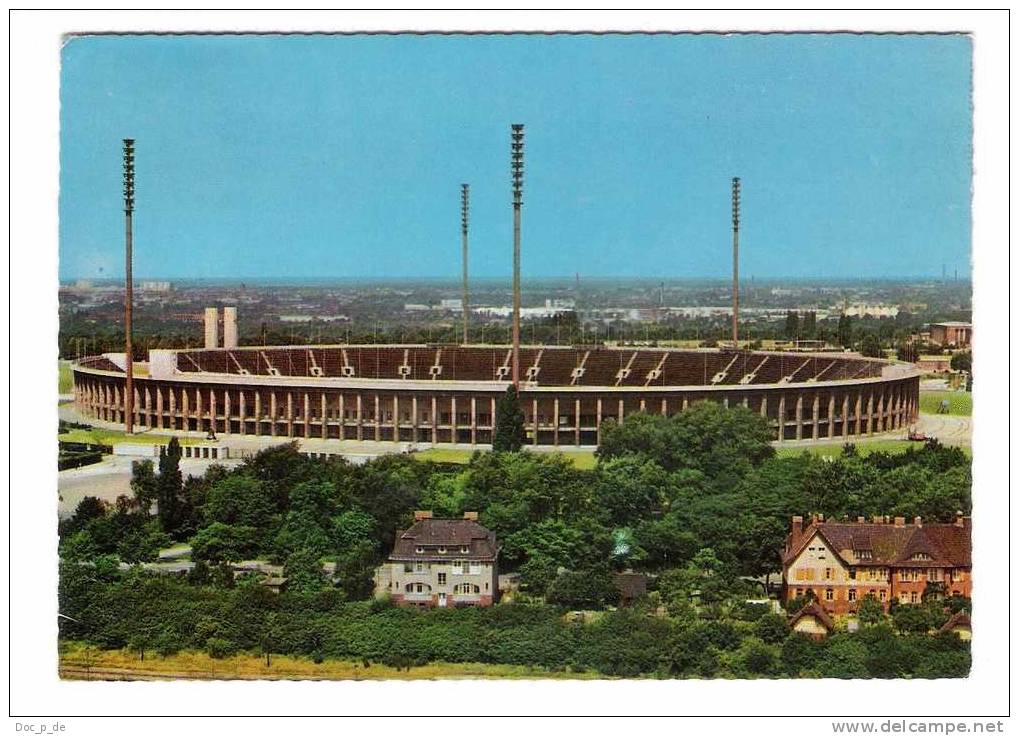 Deutschland - Berlin   Olympiastadion - Sport - Fussball  - 1972 - Stade - Stadium - Stadion - Estadio - Charlottenburg