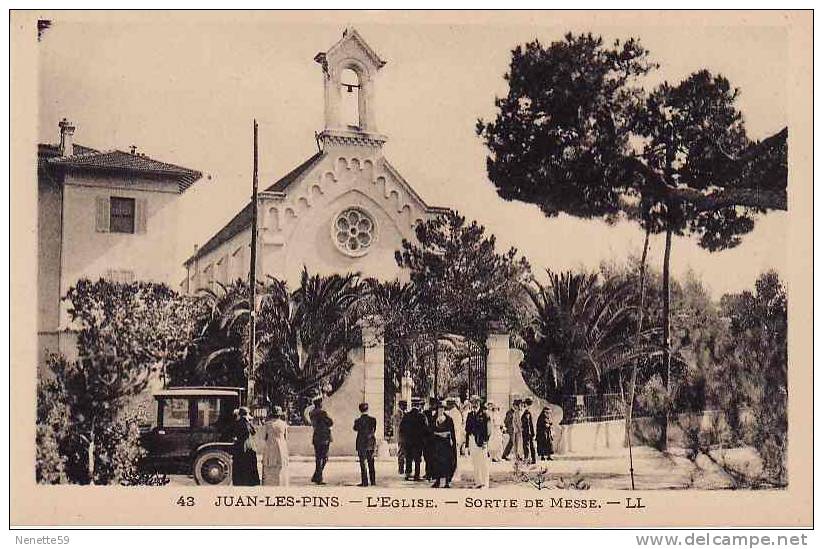 06 JUAN LES PINS L´ Eglise Sortie De Messe Très Animée - Juan-les-Pins