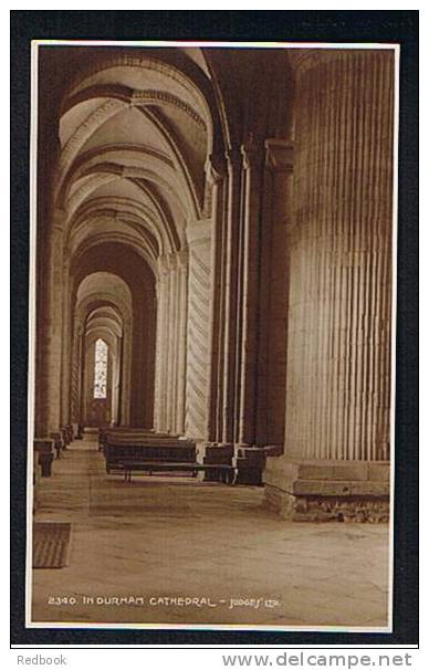 2 Judges Real Photo Postcard In Durham Cathedral - Ref 370 - Other & Unclassified