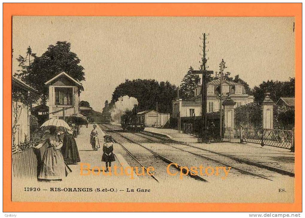 91 - RIS ORANGIS - Arrivée Du Train En Gare - Locomotive à Vapeur - Ris Orangis