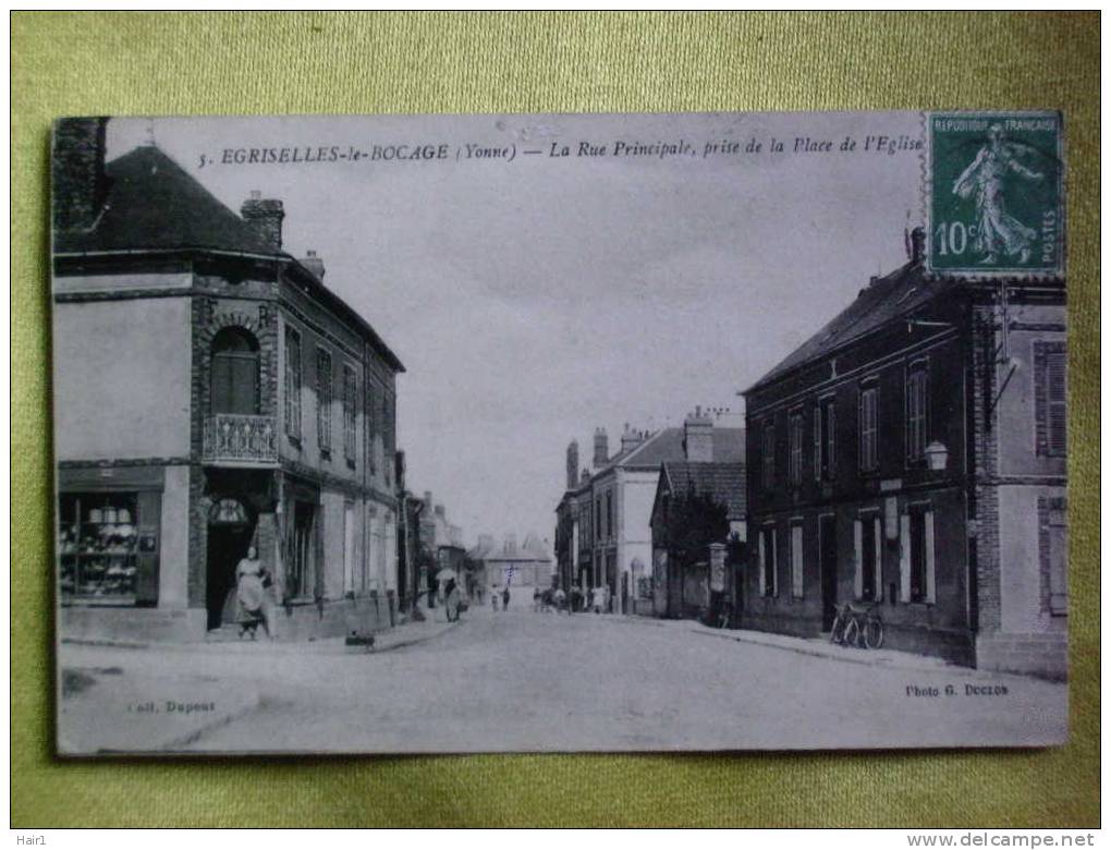 VDS CPA  EGRISELLES LE BOCAGE LA RUE PRINCIPALE PRISE DE LA PLACE DE L'EGLISE SUPERBE ANIMATION RARE - Egriselles Le Bocage