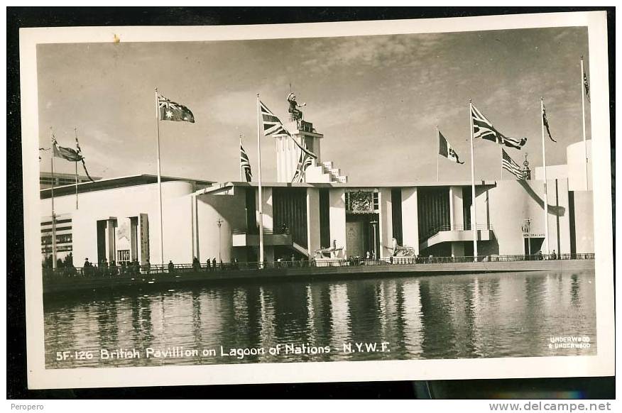 NEW YORK WORLD´S FAIR 1939 BRITISH PAVILLION ON LAGOON OF NATIONS  REAL PHOTO OLD POSTCARD - Exhibitions