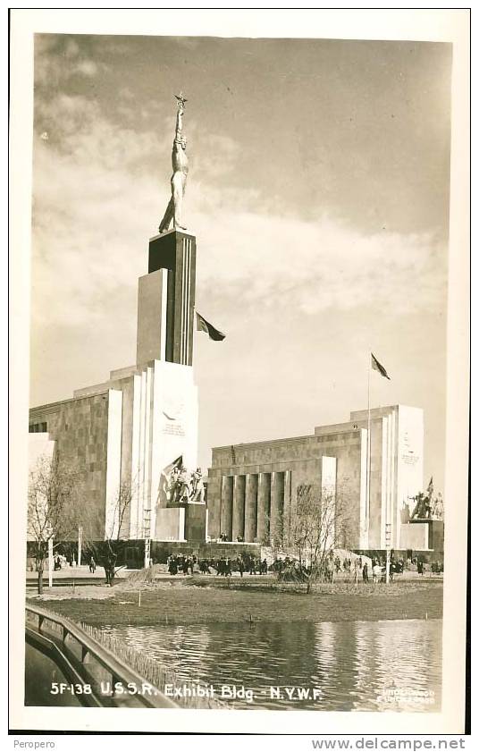 NEW YORK WORLD´S FAIR 1939 U.S.S.R.EXHIBIT  BLDG, REAL PHOTO OLD POSTCARD - Exhibitions