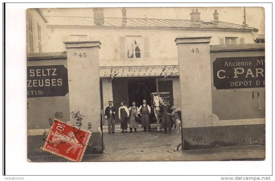 92..75...RARE CARTE PHOTO DU PERSONNEL DES  EAUX DE SELTZ . GAZEUSE..SYPHON.EDIT . MAGE PHOTO.GRAND MONTROUGE - Malakoff