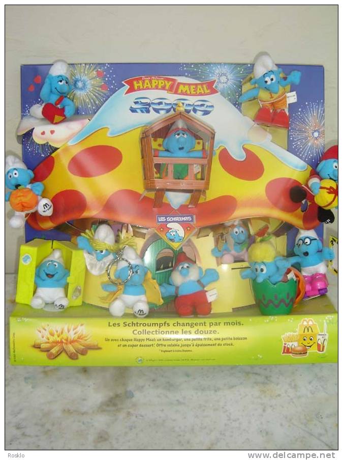 MAC DONALD / LES SCHTROUMPFS / PRESENTOIRE HAPPY MEAL / 50CMX50CM / PARFAIT ETAT - McDonald's