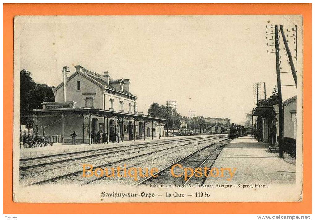 91 - SAVIGNY Sur ORGE - La Gare De Chemin De Fer - Arrivée Du Train - Savigny Sur Orge
