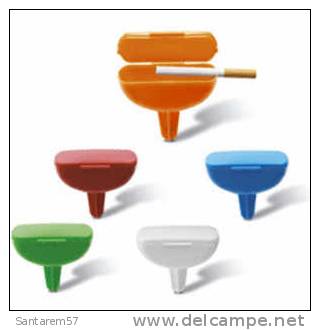 Cendrier Portable En Plastique Plastic Portable Ashtray - Metallo