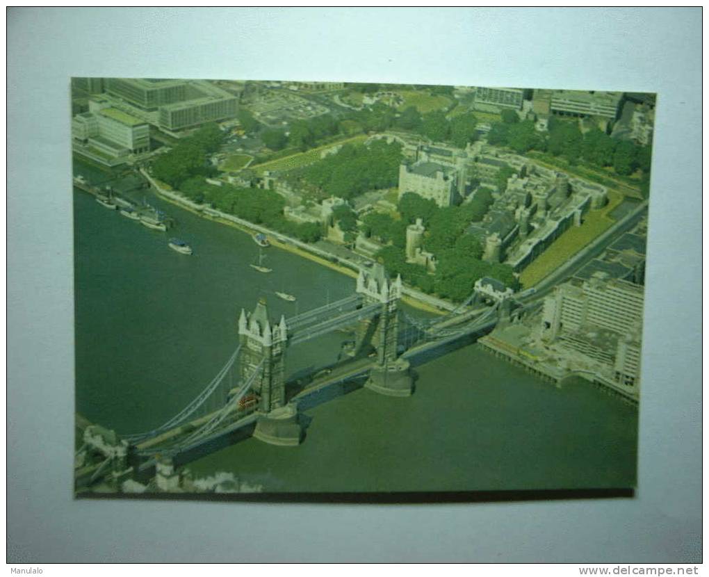 Tower Of London. Air View. La Tour De Londres. Vue Aérienne - Tower Of London