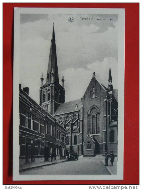 Turnhout - Kerk H.Hart (oude Auto+geanimeerd) - Turnhout