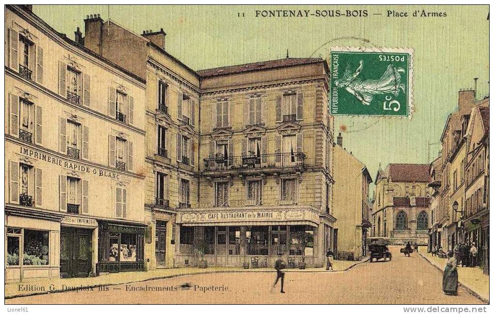 FONTENAY-sous-BOIS : (94) Place D'Armes - Fontenay Sous Bois