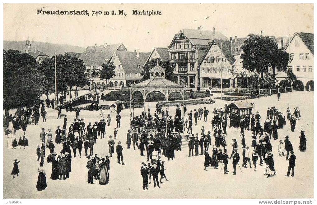 FREUDENSTADT (Allemagne) Place Kiosque à Musique Animation - Freudenstadt