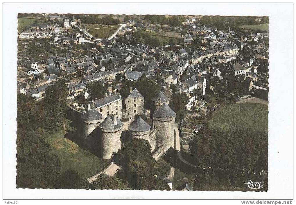 LASSAY - Le Château - Les Barbacanes - Vue Aérienne - Lassay Les Chateaux
