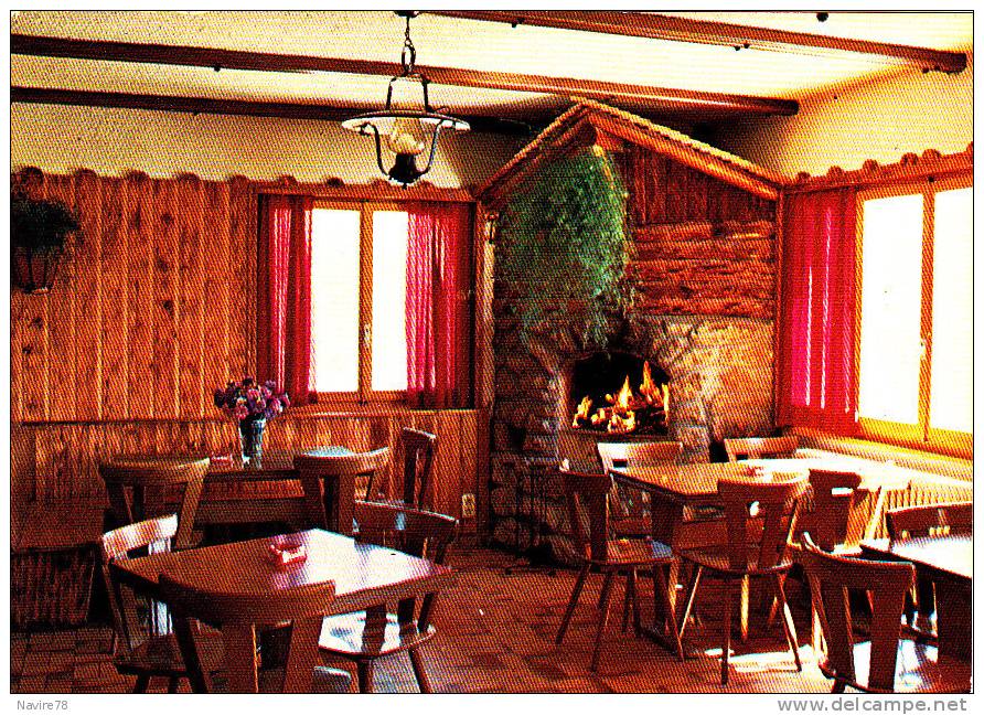 Suisse Planachaux S/ Champéry  RESTAURANT LE CHAUDRON  Salle à Manger. - La Chaux