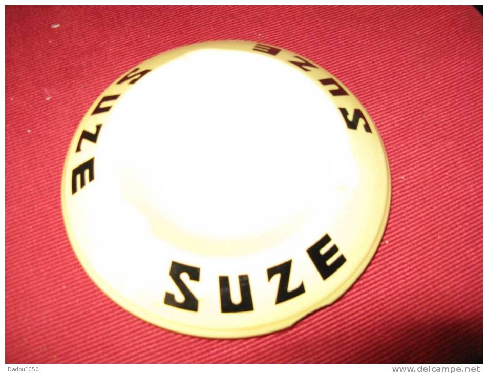 SUZE - Porselein