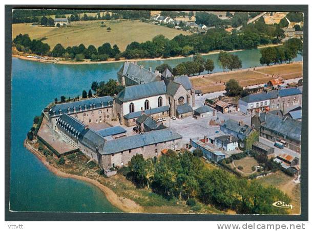 35 - PAIMPONT : Vue Aérienne Sur L´Abbaye, Edit. Combier (circulée) - Paimpont