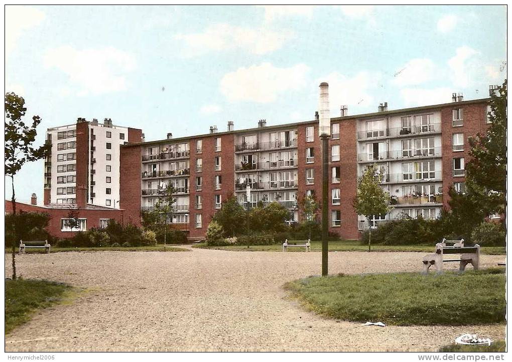 Cpsm Mons En Baroeul , Le Parc Vers Lille Roubais - Autres & Non Classés