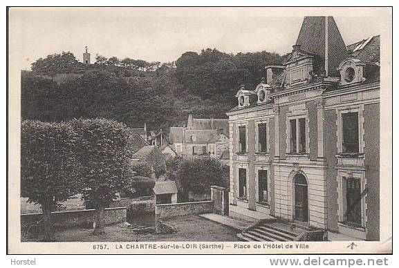 France - La Chartre-sur-le-Loir- Sarthe - Place  De L Hotel De Ville - 1943 - Pays De La Loire