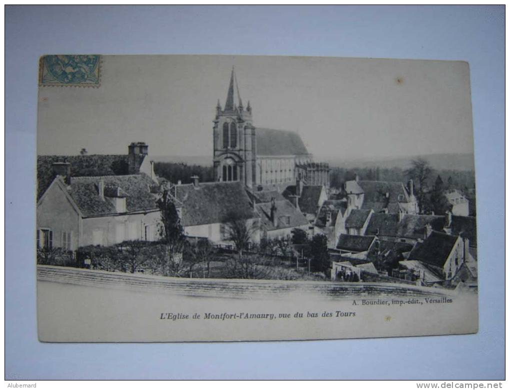 Montfort L'Amaury , Eglise Vue Du Bas Des Tours - Montfort L'Amaury
