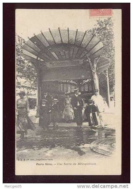 Paris Vécu Une Sortie Du Métropolitain    édit.L.J. & Cie Sans N° (72) Animée Belle Carte - Konvolute, Lots, Sammlungen