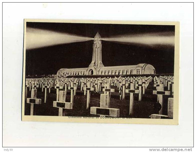 - CIMETIERE NATIONAL DE DOUAUMONT LA NUIT - Cementerios De Los Caídos De Guerra