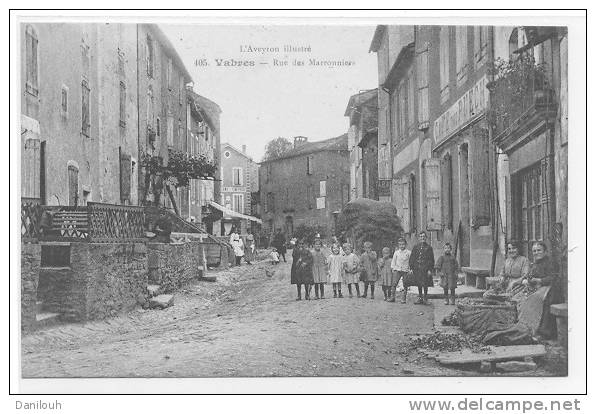 12 // VABRES, Rue Des Marroniers, N° 405, ANIMEE, Café Puech à Droite - Vabres