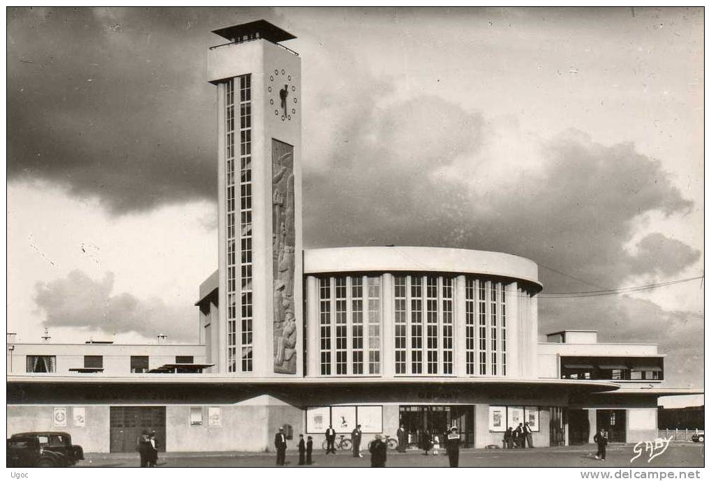 CPSM-29-FINISTERE-BREST:La Gare (Urbain,Cassan Architecte.   717/2 - Brest