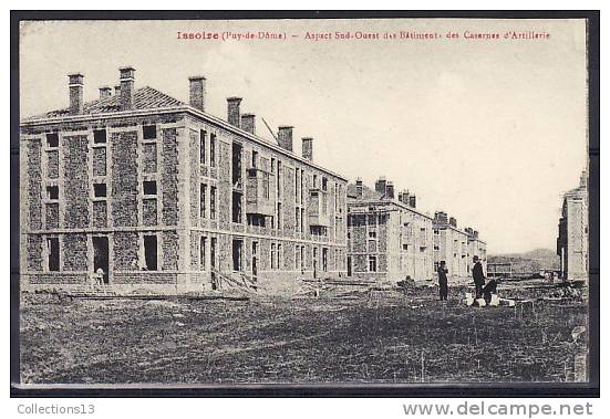 PUY DE DOME - Issoire - Aspect Sud Ouest Des Batiments Des Casernes D'artillerie - Issoire