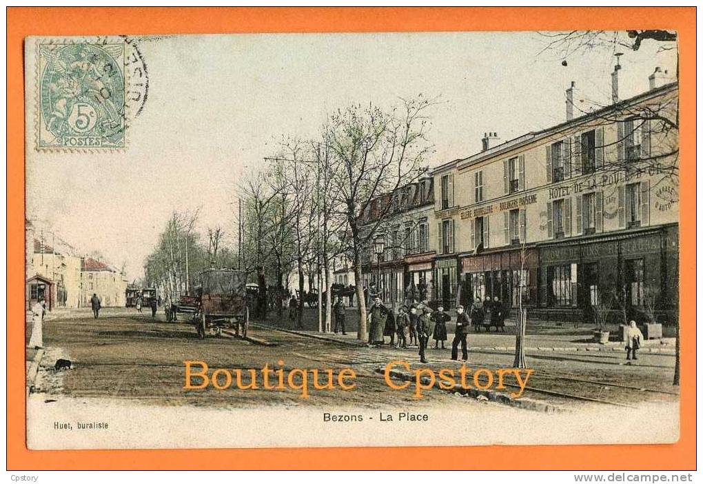 95 - BEZONS - La Place - Hotel De La Poule D'Or - Belle Carte Colorisée - Bezons