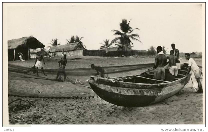 Afrique - Port Bouet - Pêcheurs Barques - Mines De Poura Voir Verso - Burkina Faso