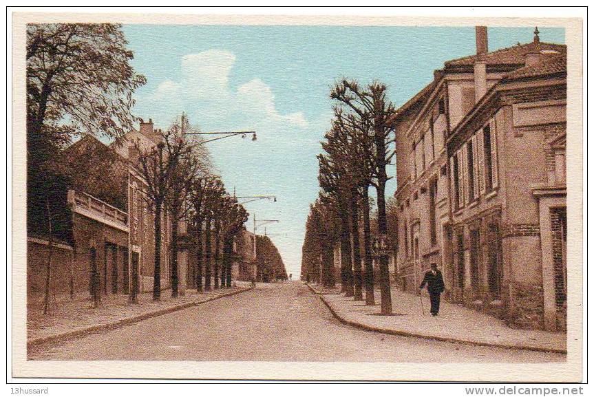 Carte Postale Ancienne Thiais - Avenue De La République - Thiais
