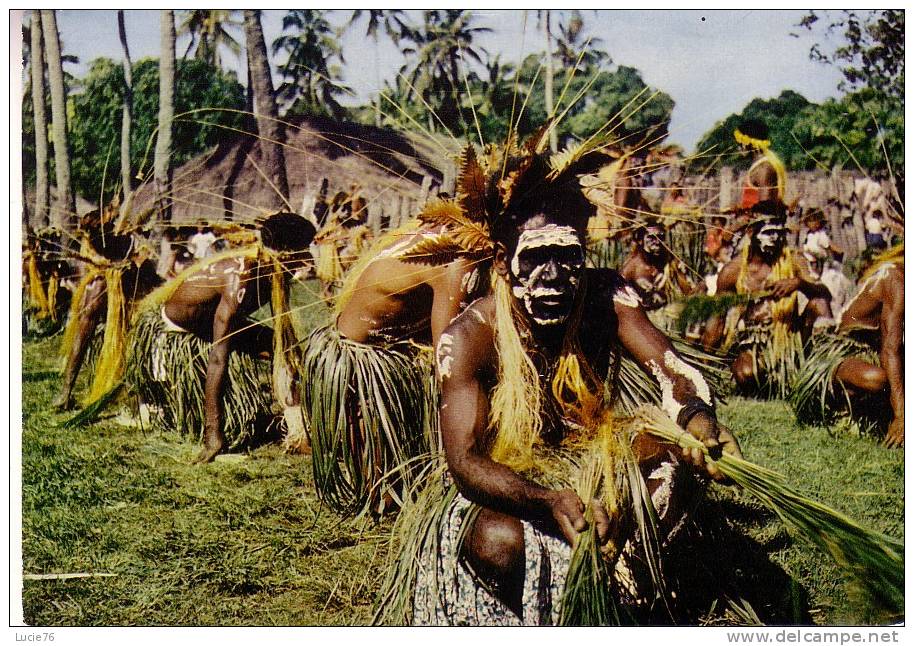 NOUVELLE CALEDONIE  -  Danseurs Autochtones Au Repos  - N°  C  41 - Nouvelle Calédonie