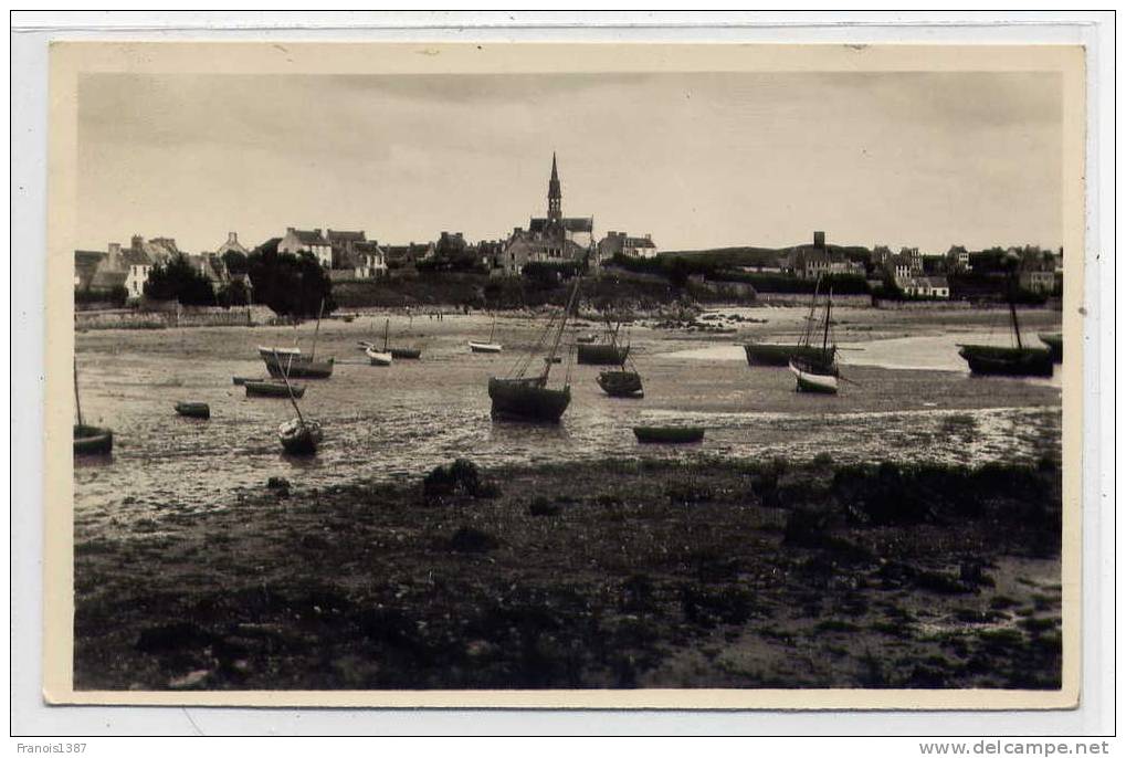 Ref 150 - ÎLE-de-BATZ - Le Port Et L'église (1950) - Ile-de-Batz