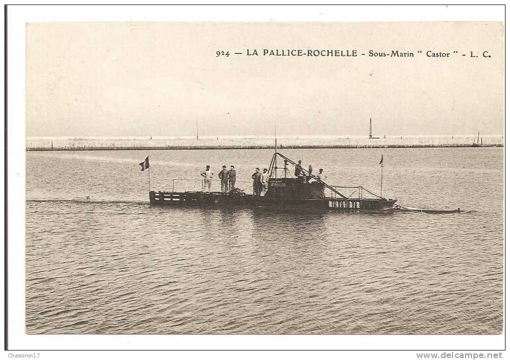 17 -  LA ROCHELLE-LA PALLICE  -  Sous-Marin "Castor"   - Animée - Unterseeboote