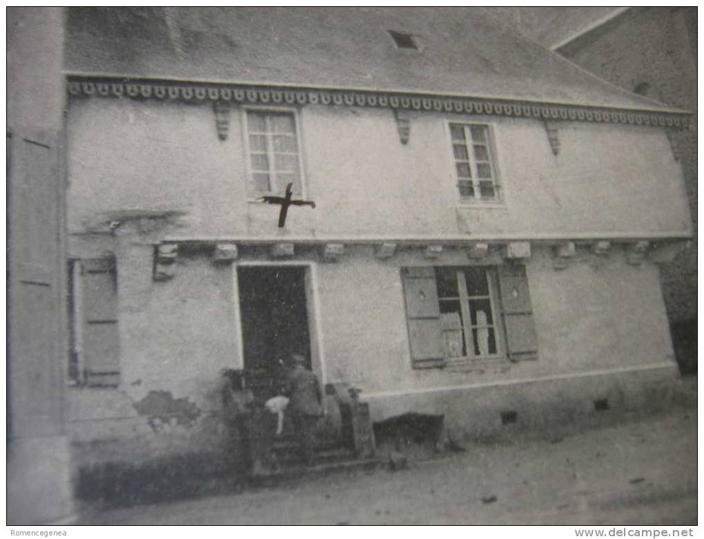 GUER (Morbihan) - Vieilles Maisons, Près De L´Eglise (La Claire-Fontaine, 1630) - Animée - Cliché TOP ! - Guer Coetquidan