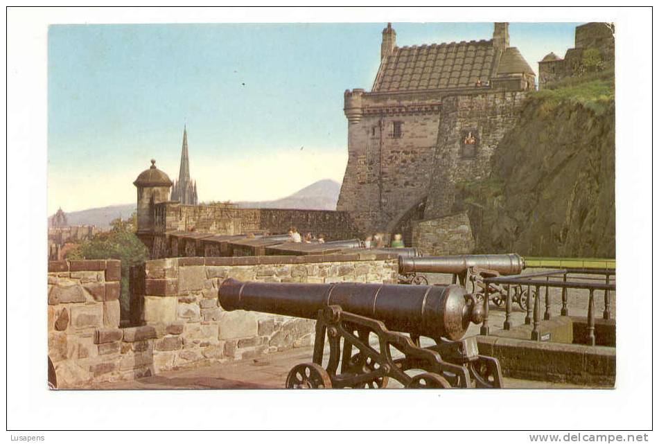 OLD FOREIGN 2458 - UNITED KINGDOM -   THE RAMPARTS, EDINBURGH CASTLE - Midlothian/ Edinburgh