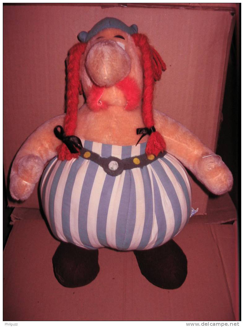 1ERE PELUCHE OBELIX DU PARC ASTERIX 1989 UDERZO GOSCINNY - Asterix & Obelix