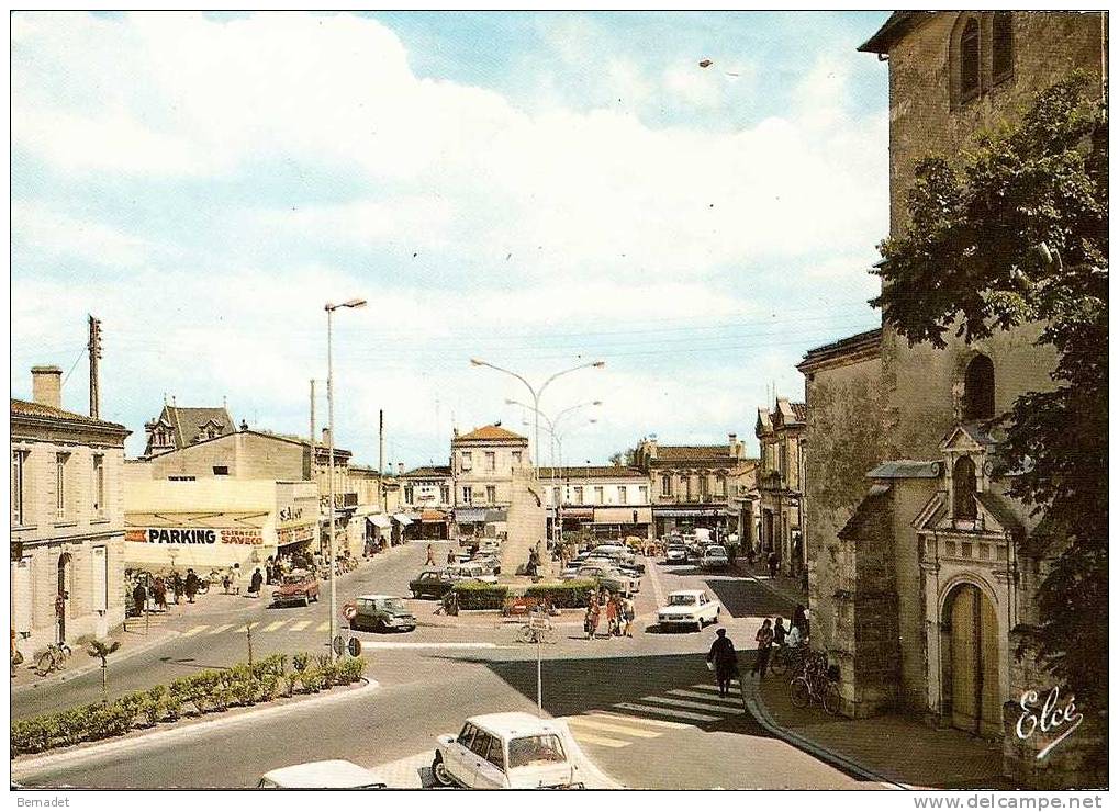 PESSAC....L'EGLISE, LA MAIRIE ET LA PLACE - Pessac