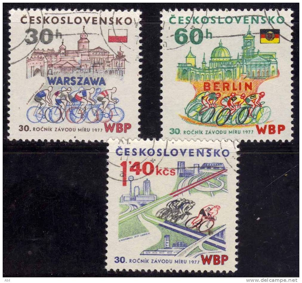 Tchécoslovaquie 1977 N°Y.T. : 2206,2207 Et 2209 Obl. - Used Stamps